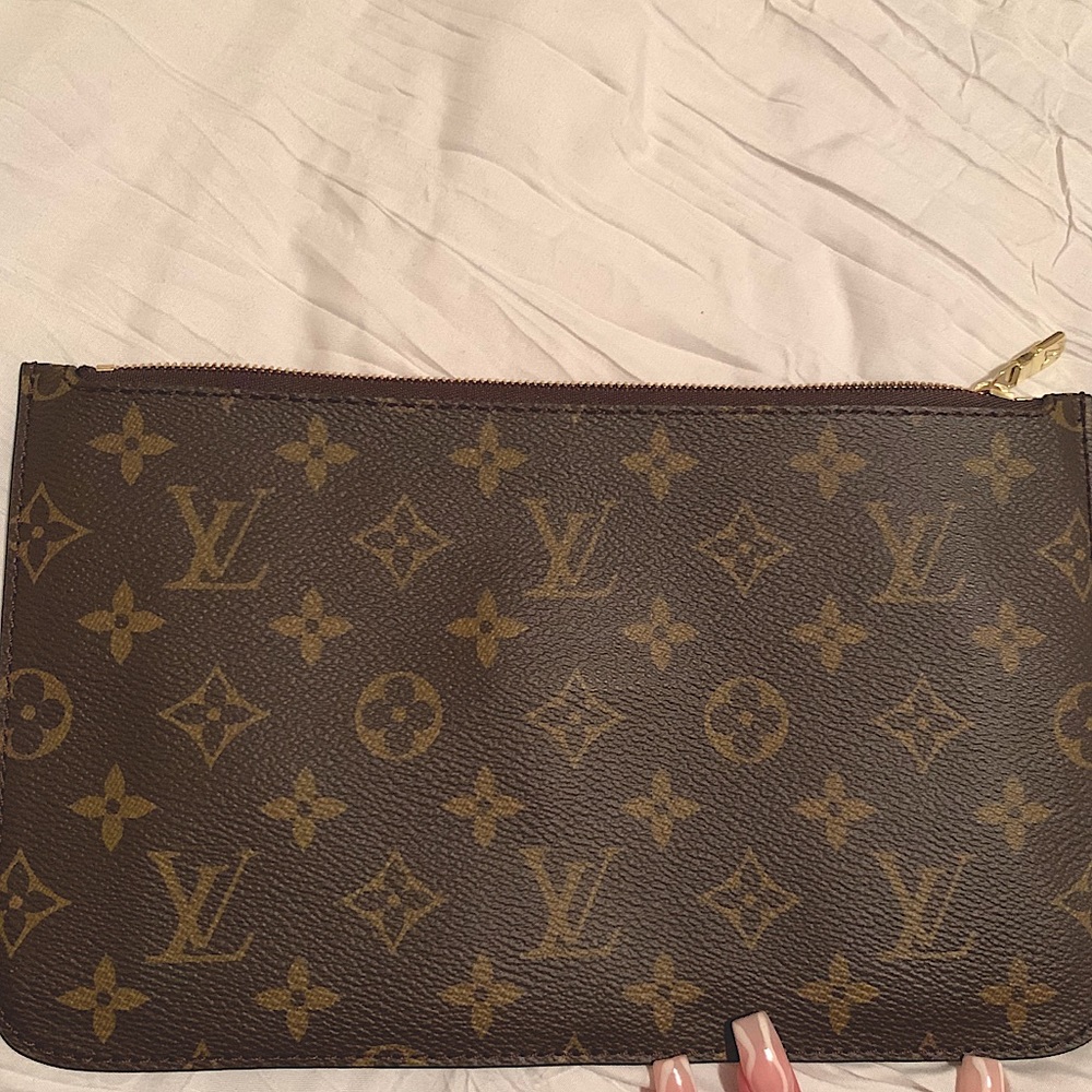 Brand new pouch bag from neverfull tote bag